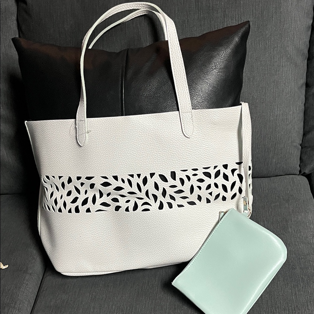 Source Unknown White Tote With Leaf Design And Mi… - image 1